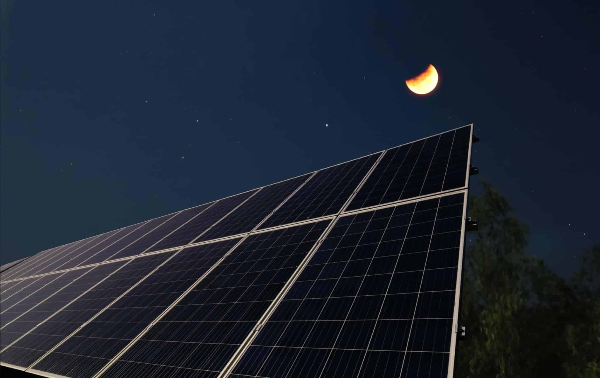 Do Solar Panels Work At Night?