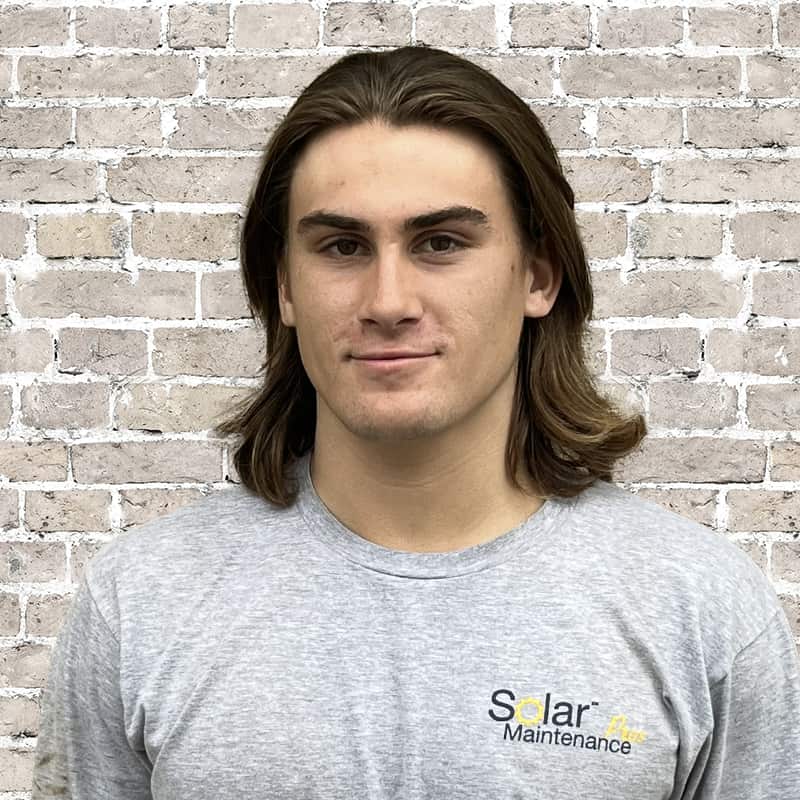 Tristan Flores headshot